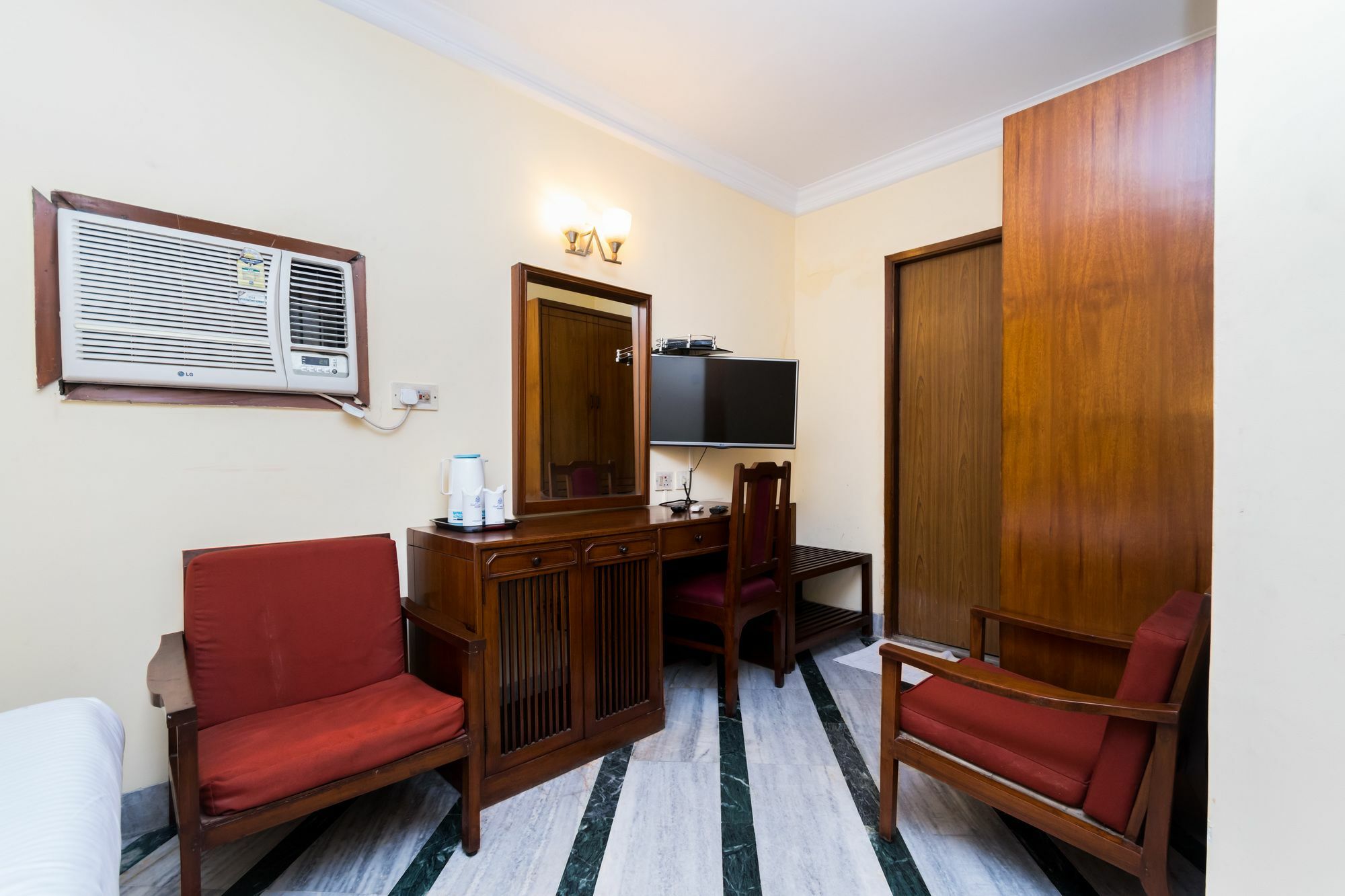 Oyo 4621 Hotel Camac Plaza كولكاتا المظهر الخارجي الصورة