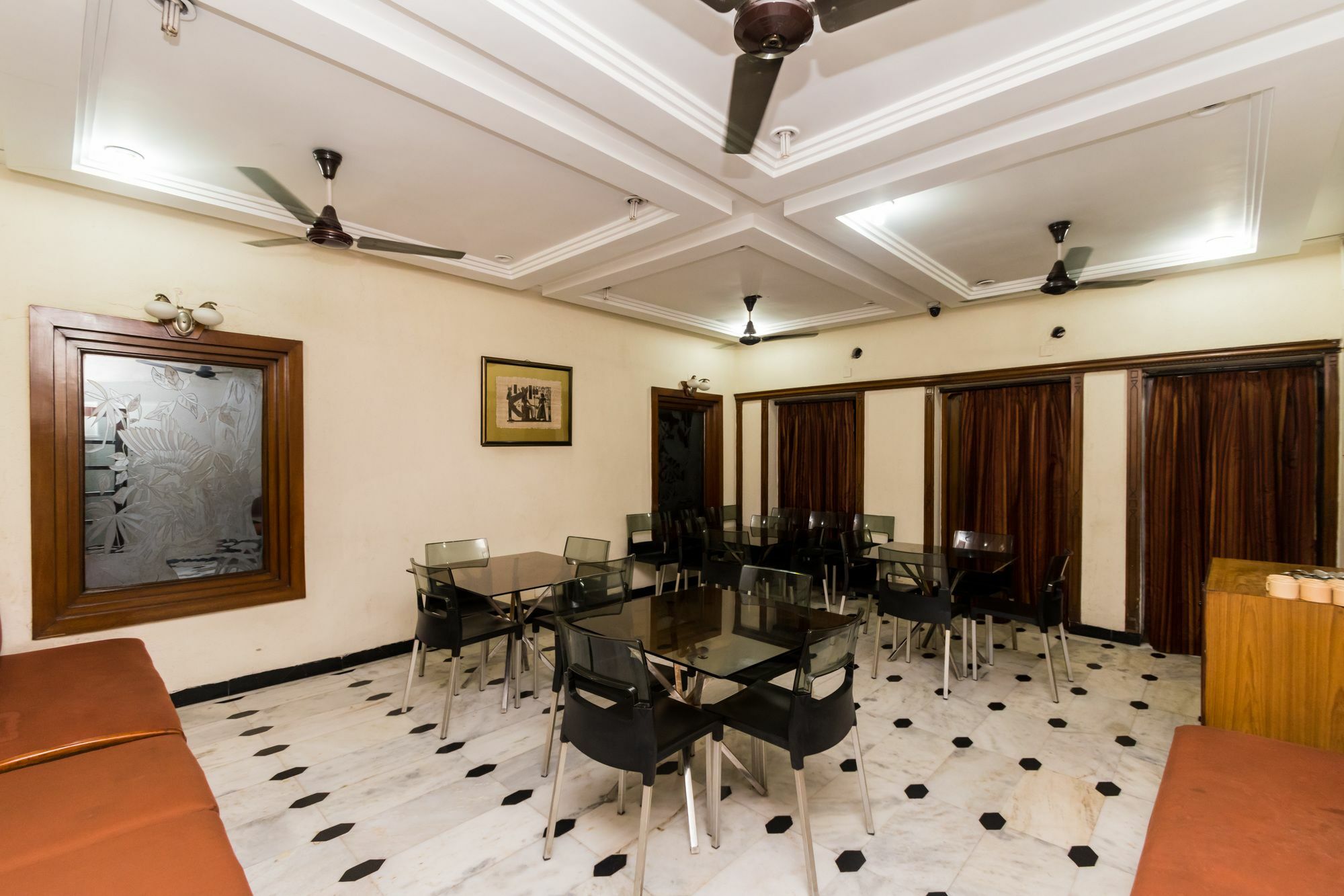 Oyo 4621 Hotel Camac Plaza كولكاتا المظهر الخارجي الصورة